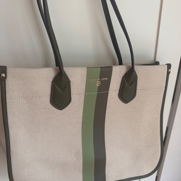 Michael Kors tote bag - Picture 2 of 3